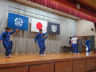 B ゲイリーマックス「Up town FUNK」 