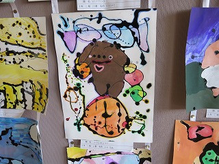 小さな檻の中で