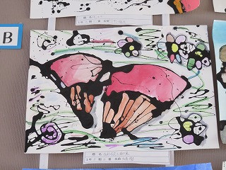 多彩な花と和の風